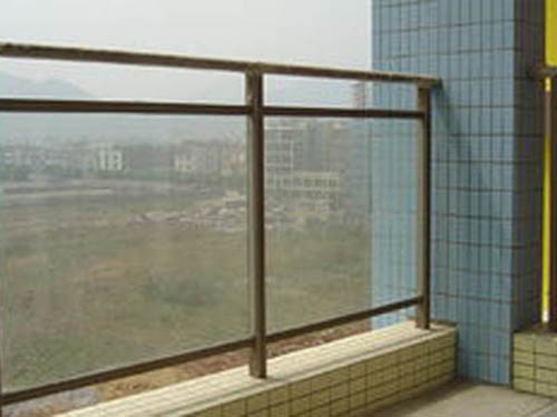 玻璃楼梯护栏